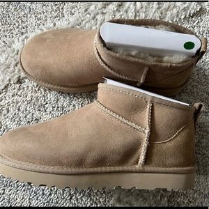 UGG Ultra Mini